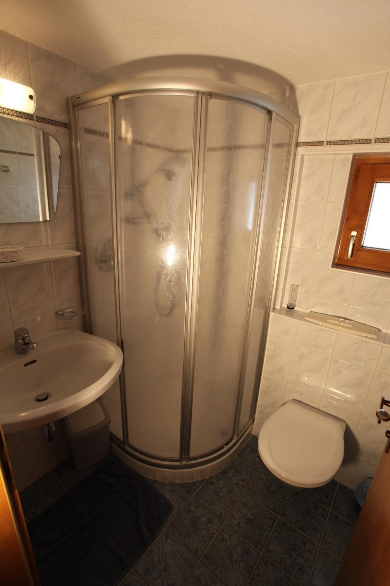 Haus Helga Hotel Капл Екстериор снимка