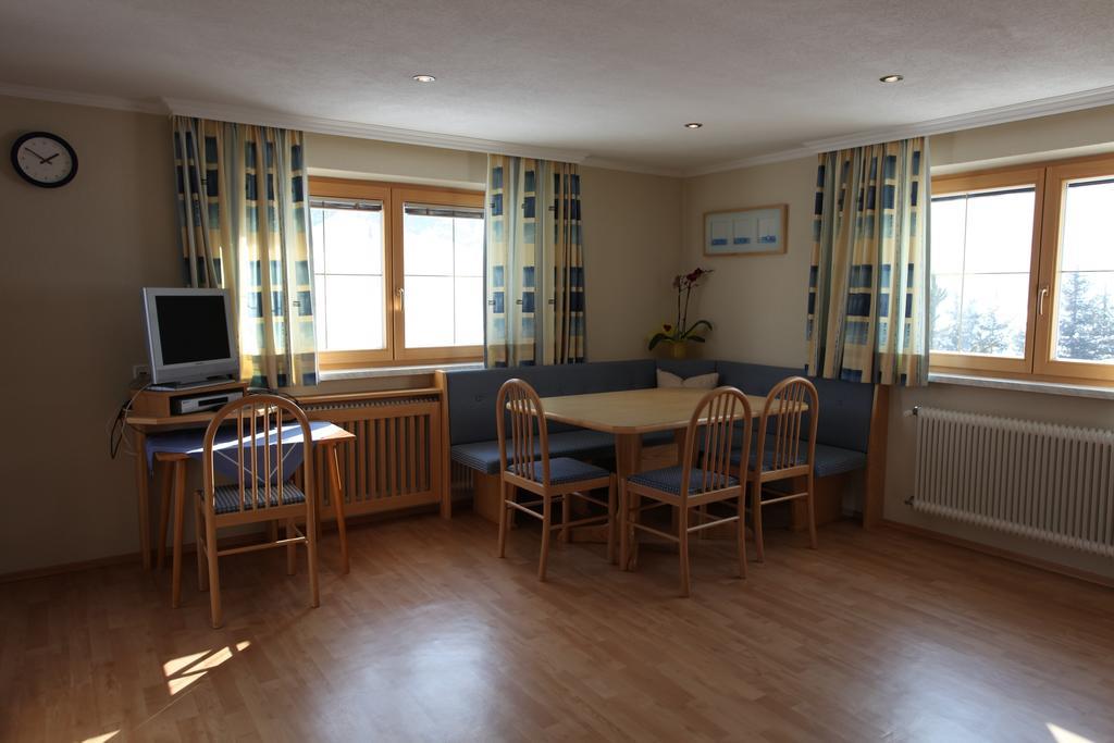 Haus Helga Hotel Капл Екстериор снимка